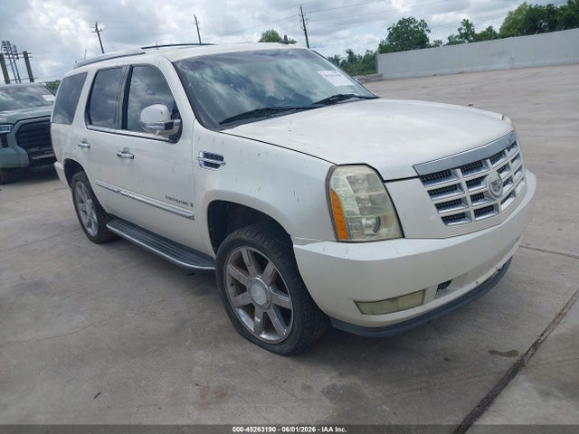 Salvage Cadillac Escalade Image