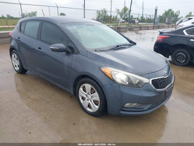 Salvage Kia Forte Image