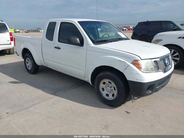 Salvage Nissan Frontier Image