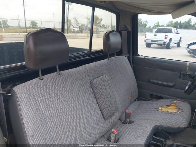 Nissan 4x2 Truck Xe