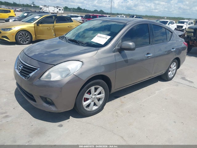 Nissan Versa