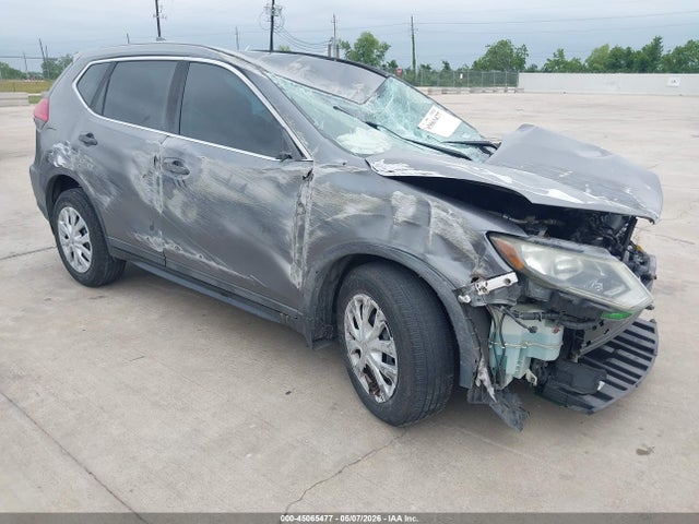 Salvage Nissan Rogue Image