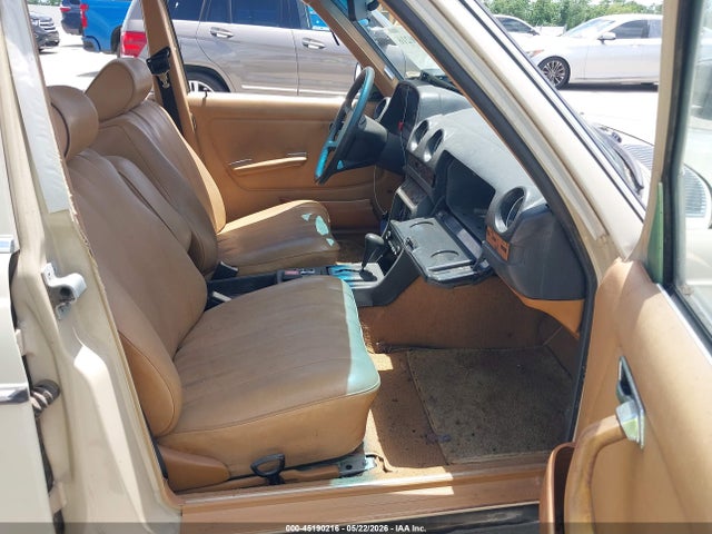 Mercedes-Benz 300d