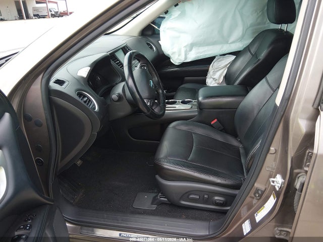 Nissan Pathfinder Sl