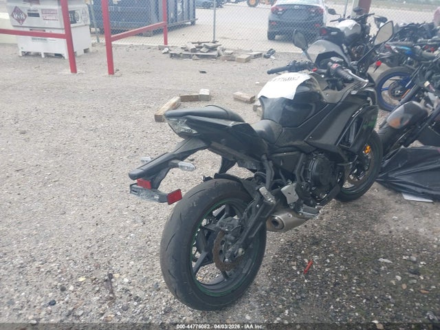 Kawasaki Ex650 R