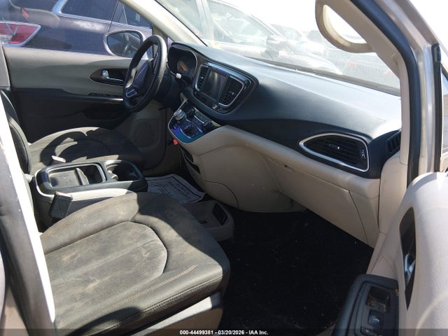 Chrysler Pacifica Touring Plus