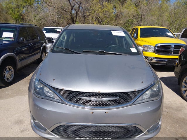 Chrysler Pacifica Touring Plus