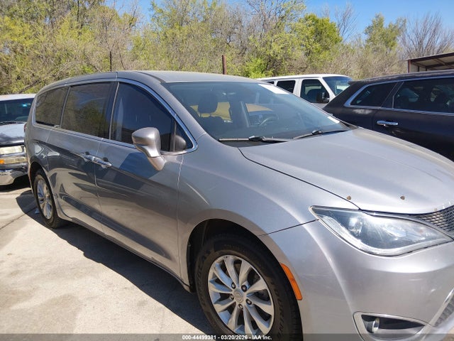 Chrysler Pacifica Touring Plus