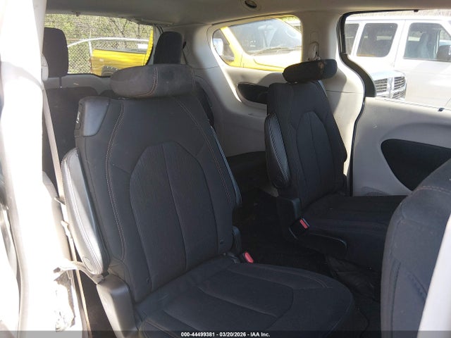 Chrysler Pacifica Touring Plus