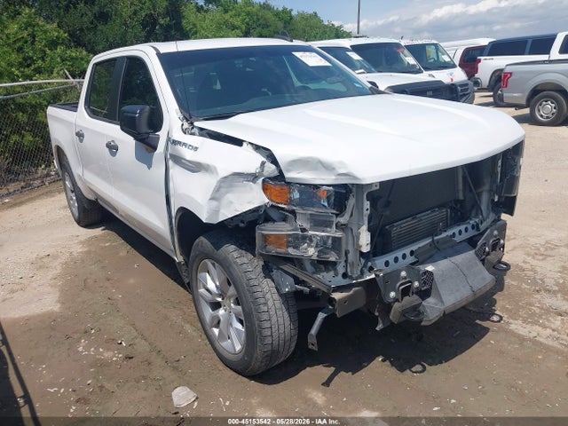 Salvage Chevrolet Silverado 1500 Image