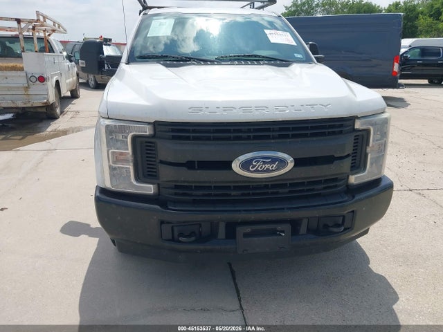 Ford F-250 Xl