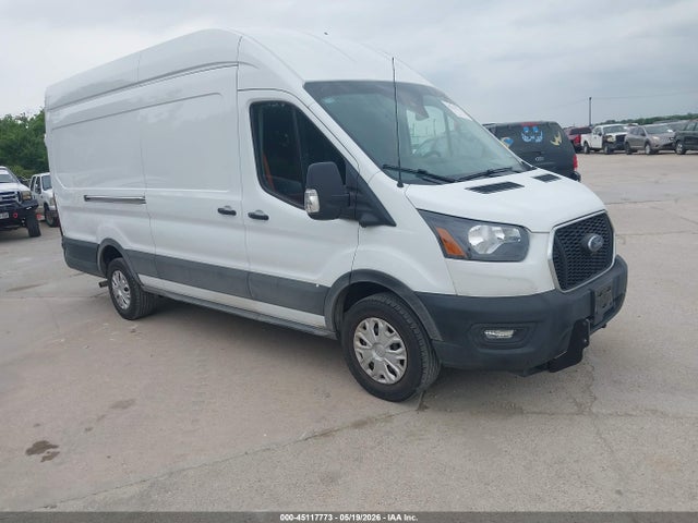 Salvage Ford Transit Image