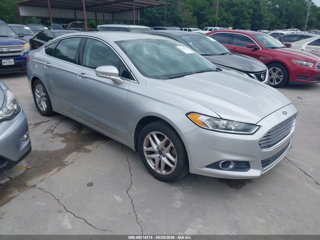Salvage Ford Fusion Image