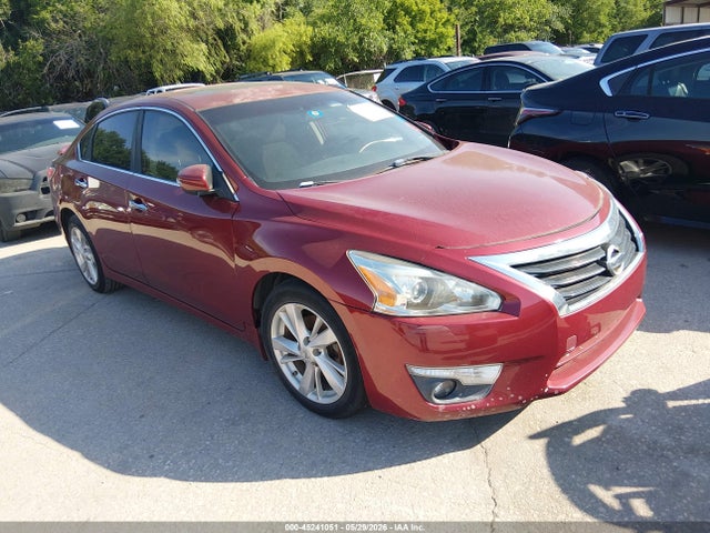 Salvage Nissan Altima Image