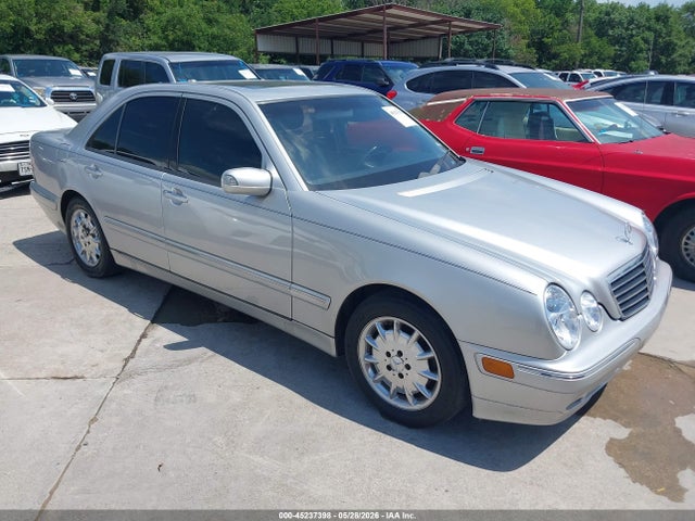 Salvage Mercedes-Benz E-Class Image