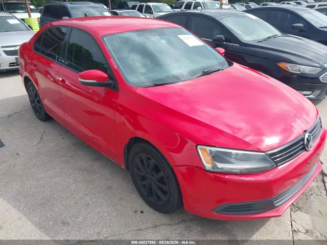 Salvage Volkswagen Jetta Image