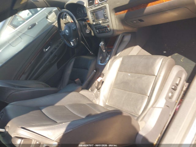 Volkswagen Eos Lux