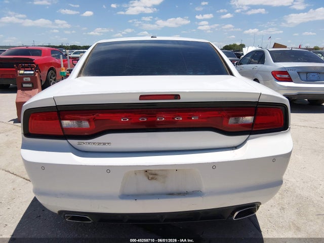 Dodge Charger Se