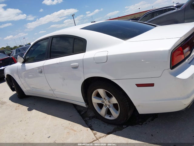 Dodge Charger Se