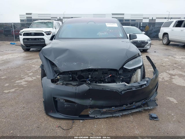 Tesla Model X Plaid Tri Motor All-wheel Drive