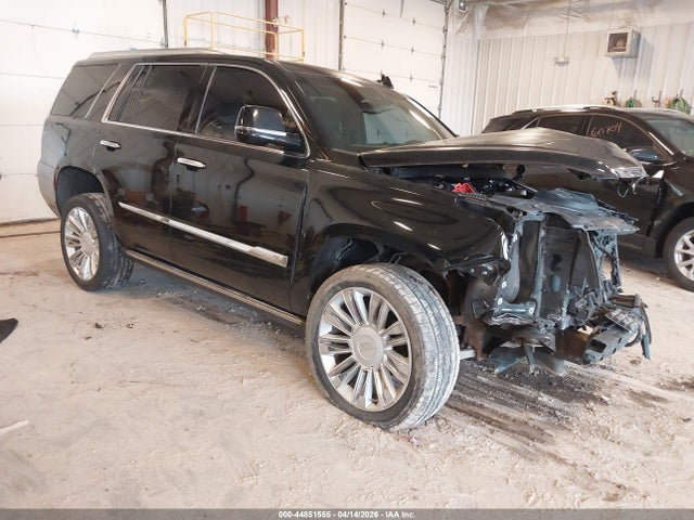 Salvage Cadillac Escalade Image