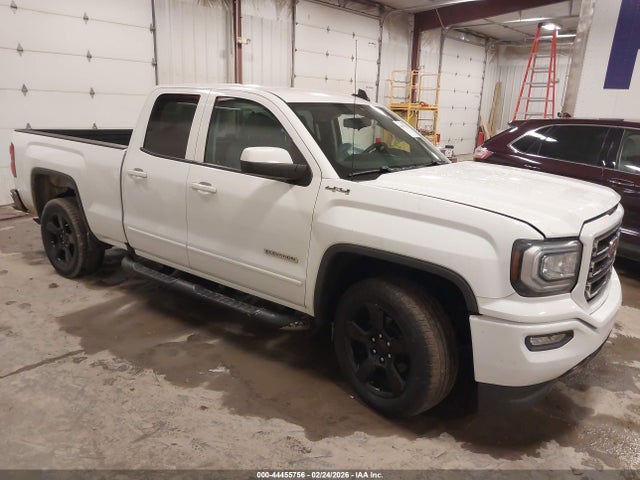 Salvage GMC Sierra 1500 Image