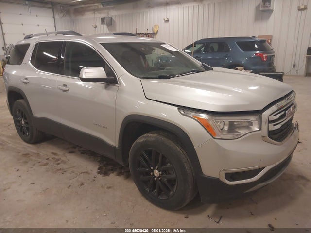 Salvage GMC Acadia Image