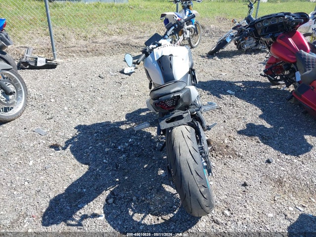Yamaha Mtn690