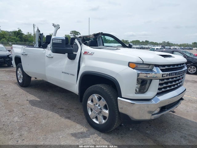 Salvage Chevrolet Silverado 2500 Image