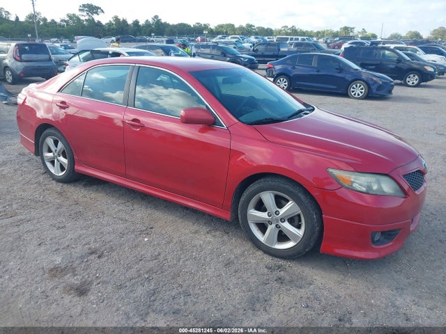 Salvage Toyota Camry Image
