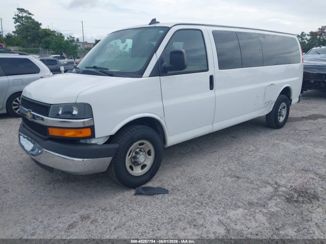 Chevrolet Express Lt