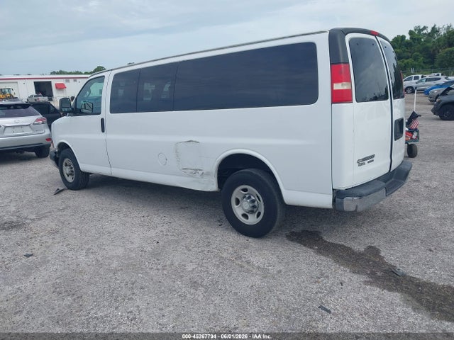 Chevrolet Express Lt