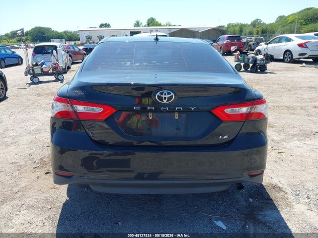 Toyota Camry Le
