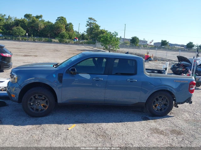 Ford Maverick Lariat