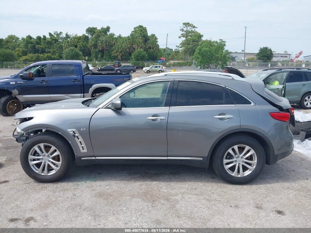 INFINITI Qx