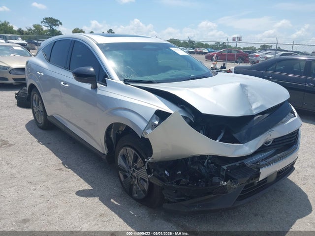 Salvage Nissan Murano Image