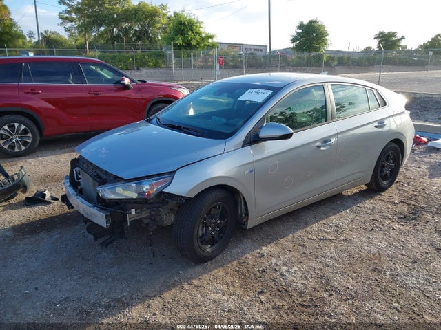 Hyundai Ioniq Blue