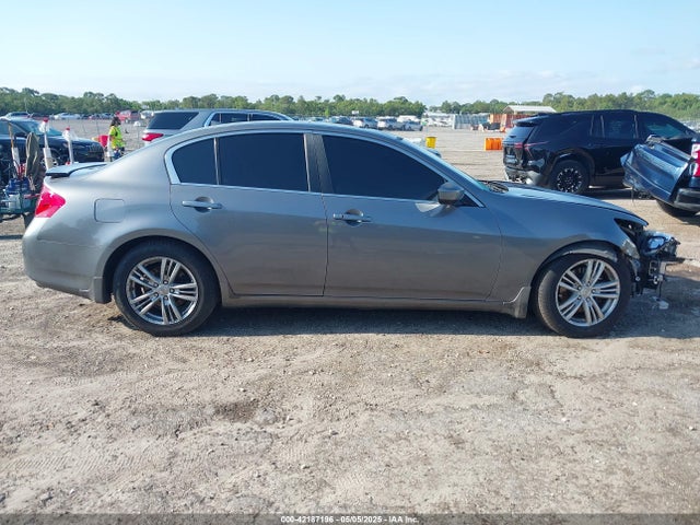 INFINITI G37 Journey