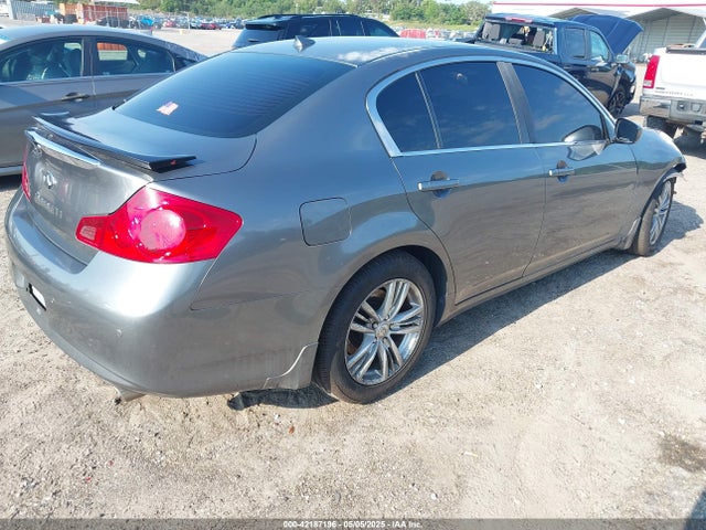 INFINITI G37 Journey