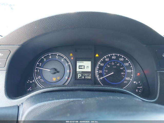 INFINITI G37 Journey