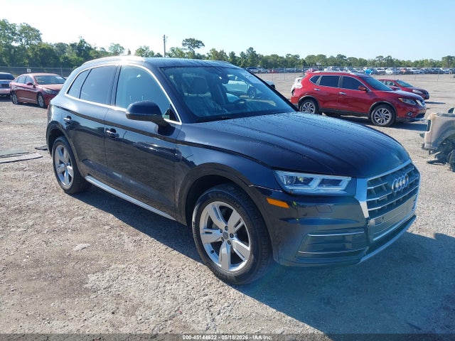 Salvage Audi Q5 Image