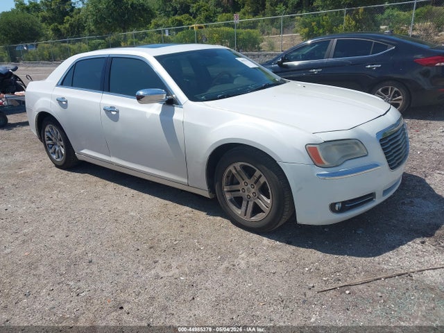 Salvage Chrysler 300c Image