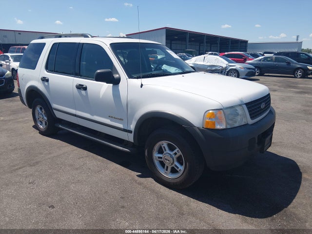 Salvage Ford Explorer Image