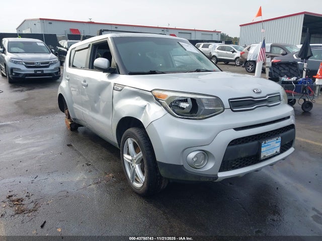 Salvage Kia Soul Image