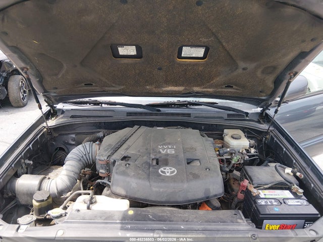 Toyota 4Runner Limited V6