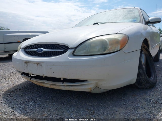Ford Taurus Se