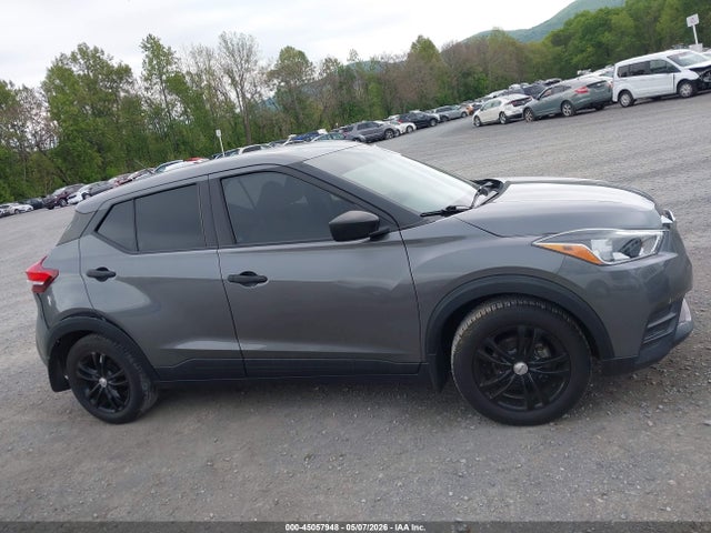 Nissan Kicks S Xtronic Cvt