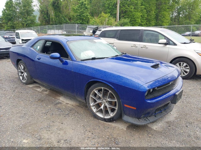 Salvage Dodge Challenger Image