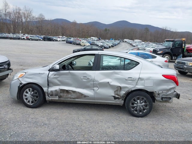 Nissan Versa 1.6 Sv