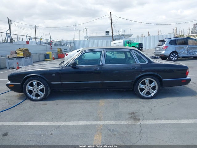 Jaguar XJ Sport